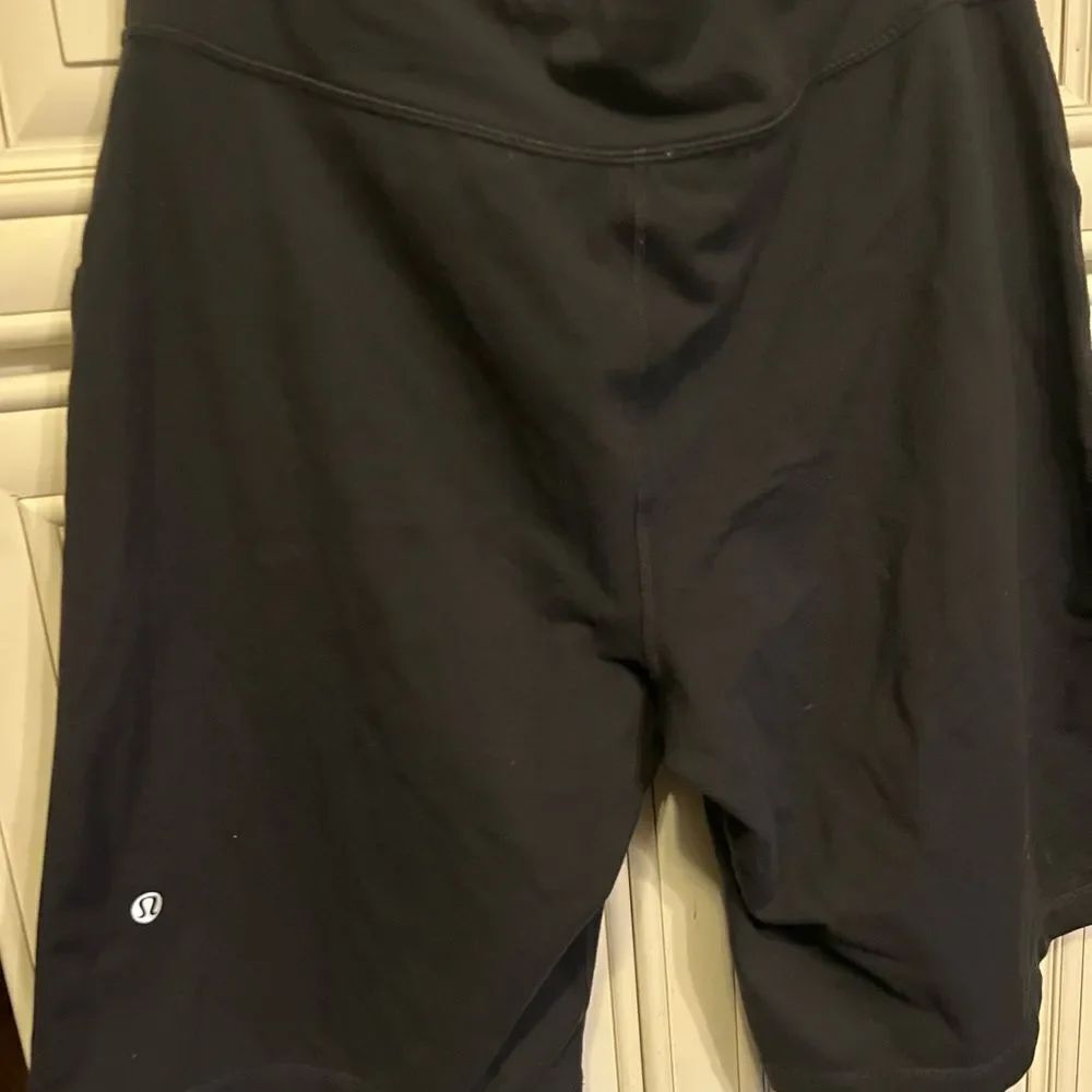 Lululemon Relaxed French Terry Short Sz 8